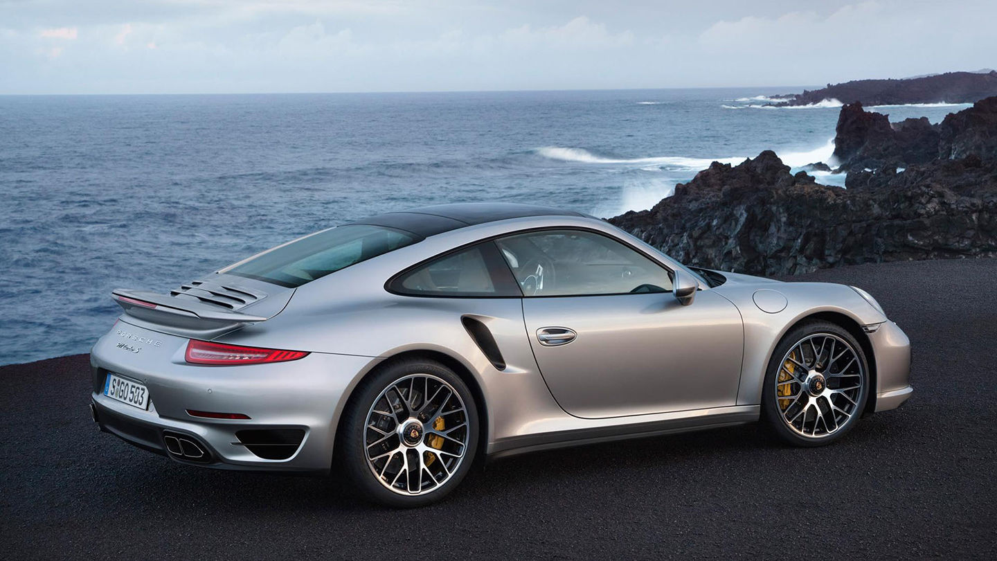 Luxury Automobile Detailing Service Saves Water in San Diego